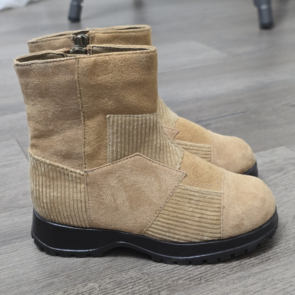 OshKosh Little Girls Boots Corduroy Patchwork Tan Fall Winter Size 9.5